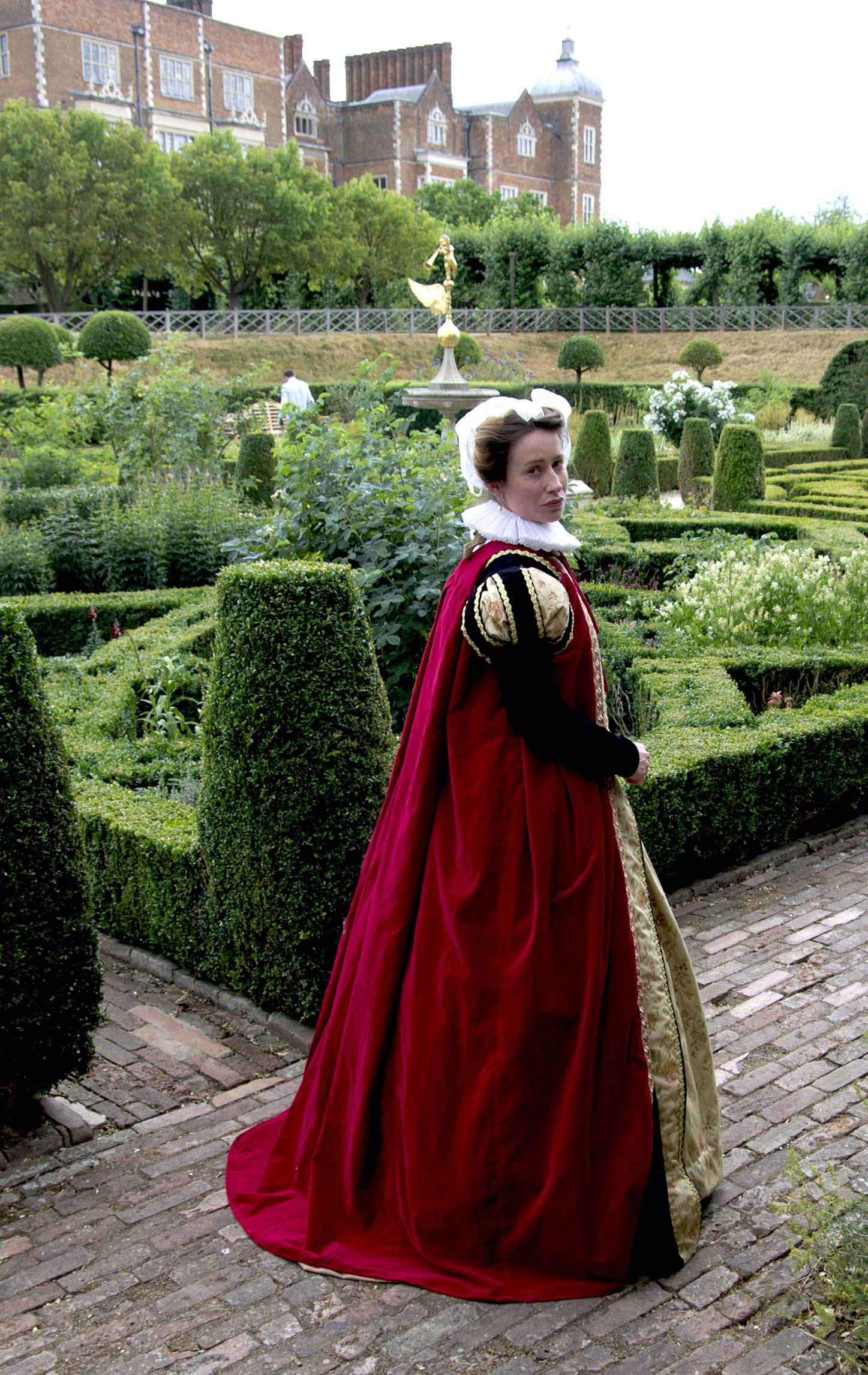 Hatfield House Mantle 1